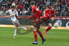 1. Bundesliga - Fußball - Eintracht Frankfurt - FC Ingolstadt 04 - Pascal Groß (10, FCI)  zieht ab