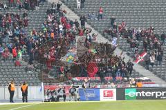 1. Bundesliga - Fußball - Hertha BSC  Berlin - FC Ingolstadt 04 - Ingolstadt Fans Jubel Fahnen Block