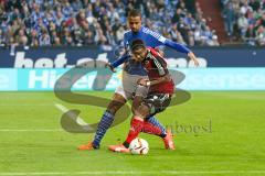 1. BL - Saison 2015/2016 - Schalke 04 - FC Ingolstadt 04 -  Elias Kachunga (#25 FC Ingolstadt 04) - Joel Matip (32, Schalke) - Foto: Jürgen Meyer