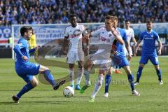 1. Bundesliga - Fußball - SV Darmstadt 98 - FC Ingolstadt 04 - Robert Bauer (23, FCI) hinten Marcel Heller (20 Darmstadt 98)