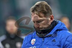 1. Bundesliga - Fußball - VfL Wolfsburg - FC Ingolstadt 04 -  Spiel ist aus Ingolstadt verliert 2:0, nachdenklich Cheftrainer Ralph Hasenhüttl (FCI)