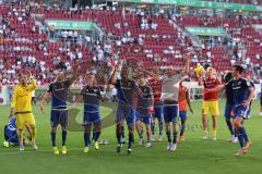 1. Bundesliga - Fußball - FC Augsburg - FC Ingolstadt 04 - Jubel Sieg mit den Fans Humba Tanz