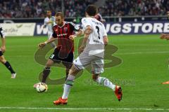 1. Bundesliga - Fußball - Borussia Mönchengladbach - FC Ingolstadt 04 - Moritz Hartmann (9, FCI) im Zweikampf gegen Andreas Christensen (3, Mönchengladbach). Foto: Adalbert Michalik