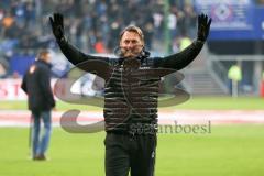 1. Bundesliga - Fußball - Hamburger SV - FC Ingolstadt 04 - Unentschieden Team geht zu den Fans und bedankt sich, Cheftrainer Ralph Hasenhüttl (FCI)