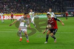 1. Bundesliga - Fußball - Borussia Mönchengladbach - FC Ingolstadt 04 - Mathew Leckie (7, FCI) gegen Andreas Christensen (3, Mönchengladbach) sieht zu. Foto: Adalbert Michalik