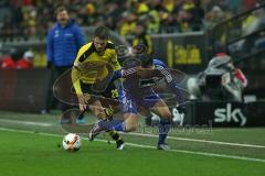 1. Bundesliga - Fußball - Borussia Dortmund - FC Ingolstadt 04 - Lukasz Piszczek (BVB 26) Mathew Leckie (7, FCI)
