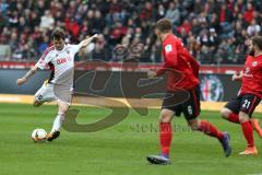 1. Bundesliga - Fußball - Eintracht Frankfurt - FC Ingolstadt 04 - Pascal Groß (10, FCI) zieht ab