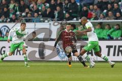 1. Bundesliga - Fußball - VfL Wolfsburg - FC Ingolstadt 04 -  Maurice Multhaup (31, FCI) gegen Naldo (Wolfsburg 25)