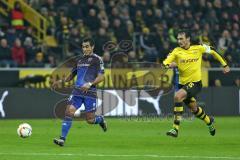 1. Bundesliga - Fußball - Borussia Dortmund - FC Ingolstadt 04 - Darío Lezcano (37, FCI) Mats Hummels (BVB 15) Sturm auf das Tor