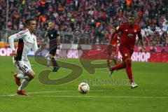 1. Bundesliga - Fußball - FCBayern - FC Ingolstadt 04 - Stefan Lex (14, FCI) läuft allein zum Tor