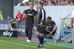 1. Bundesliga - Fußball - FC Augsburg - FC Ingolstadt 04 - Cheftrainer Ralph Hasenhüttl (FCI) beschwert sich