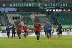 1. Bundesliga - Fußball - VfL Wolfsburg - FC Ingolstadt 04 -  Spiel ist aus Ingolstadt verliert 2:0, ratlos Darío Lezcano (37, FCI) Roger de Oliveira Bernardo (8, FCI)