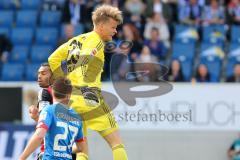 1. Bundesliga - Fußball - TSG 1899 Hoffenheim - FC Ingolstadt 04 - Torwart Örjan Haskjard Nyland (26, FCI) klärt den Ball durch Kopfball, Marvin Matip (34, FCI) Andrej Kramaric (TSG 27)