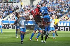 1. Bundesliga - Fußball - TSG 1899 Hoffenheim - FC Ingolstadt 04 - Benjamin Hübner (5, FCI) und Ermin Bicakcic (TSG 4) stoßen zusammen und Ermin Bicakcic (TSG 4) erleidet eine Platzwunde