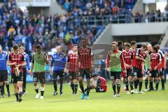1. Bundesliga - Fußball - TSG 1899 Hoffenheim - FC Ingolstadt 04 - Spiel ist aus Niederlage 2:1, FCI geht zu den Fans und bedankt sich, Roger de Oliveira Bernardo (8, FCI)