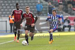 1. Bundesliga - Fußball - Hertha BSC  Berlin - FC Ingolstadt 04 - Angriff mitte Max Christiansen (19, FCI) rechts Vladimir Darida