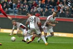 1. Bundesliga - Fußball - Eintracht Frankfurt - FC Ingolstadt 04 - Kampf im Strafraum Marvin Matip (34, FCI) Robert Bauer (23, FCI) Moritz Hartmann (9, FCI)