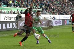 1. Bundesliga - Fußball - VfL Wolfsburg - FC Ingolstadt 04 -  Danny da Costa (21, FCI) gegen Daniel Caligiuri (Wolfsburg 7)