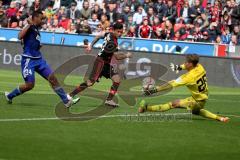 1. BL - Saison 2015/2016 - FC Ingolstadt 04 - Bayer 04 Leverkusen - Ørjan Nyland (#26 FC Ingolstadt 04) bekommt den 1:1 Ausgleichstreffer von Aranguiz, Charles (Leverkusen 20)  - Marvin Matip (#34 FC Ingolstadt 04) - Foto: Meyer Jürgen