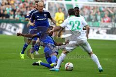 1. BL - Saison 2015/2016 - Werder Bremen - FC Ingolstadt 04 - Roger de Oliveira Bernardo (#8 FC Ingolstadt 04) - Tobias Levels (#28 FC Ingolstadt 04) - Fin Bartels (Bremen) - Foto: Jürgen Meyer