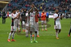 1. Bundesliga - Fußball - Eintracht Frankfurt - FC Ingolstadt 04 - Unentschieden Spiel ist aus, FCI geht zu den Fans und bedankt sich