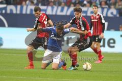 1. BL - Saison 2015/2016 - Schalke 04 - FC Ingolstadt 04 -  Romain Brègerie (#18 FC Ingolstadt 04) - Klaas-Jan Huntelaar (25, Schalke) - Pascal Groß (#10 FC Ingolstadt 04) - Foto: Jürgen Meyer