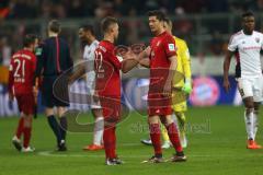 1. Bundesliga - Fußball - FCBayern - FC Ingolstadt 04 - Joshua Kimmich (32 Bayern) und Robert Lewandowski (9 Bayern)