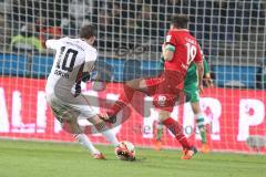 1. BL - Saison 2015/2016 - Hannover 96 - FC Ingolstadt 04 - Pascal Groß (#10 FC Ingolstadt 04) - Christian Schulz (#19 Hannover) - Foto: Jürgen Meyer