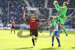 1. Bundesliga - Fußball - TSG 1899 Hoffenheim - FC Ingolstadt 04 - Torwart Oliver Baumann (TSG 1) ist schneller als Moritz Hartmann (9, FCI)