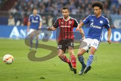 1. BL - Saison 2015/2016 - Schalke 04 - FC Ingolstadt 04 -  Markus Suttner (#29 FC Ingolstadt 04) - Leroy Sané (19, Schalke) - Foto: Jürgen Meyer