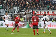 1. Bundesliga - Fußball - Eintracht Frankfurt - FC Ingolstadt 04 - köpft Marvin Matip (34, FCI)