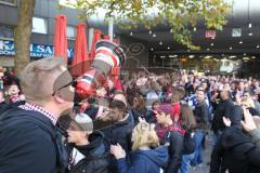 1. BL - Saison 2015/2016 - Schalke 04 - FC Ingolstadt 04 - Fanzug - Fans -  Foto: Jürgen Meyer