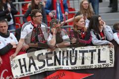 1. Bundesliga - Fußball - Bayer 04 Leverkusen - FC Ingolstadt 04 - Spiel ist aus Niederlage Ingolstadt 3:2, Fans warten auf den Trainer Trauer Hasenhüttl