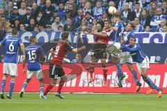 1. BL - Saison 2015/2016 - Schalke 04 - FC Ingolstadt 04 -  Marvin Matip (#34 FC Ingolstadt 04)- Klaas-Jan Huntelaar (25, Schalke) - Foto: Jürgen Meyer