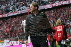 1. Bundesliga - Fußball - FCBayern - FC Ingolstadt 04 - Cheftrainer Ralph Hasenhüttl (FCI) vor dem Spiel