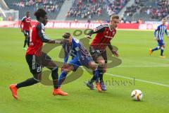 1. Bundesliga - Fußball - Hertha BSC  Berlin - FC Ingolstadt 04 - Kampf um den Ball, Danny da Costa (21, FCI) Marvin Plattenhardt (Hertha 21) und Max Christiansen (19, FCI)