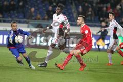 1. BL - Saison 2015/2016 - Hannover 96 - FC Ingolstadt 04 - Kenan Karaman (#26 Hannover) - Danny da Costa (#21 FC Ingolstadt 04) - Ramazan Özcan (#1 FC Ingolstadt 04) - Foto: Jürgen Meyer