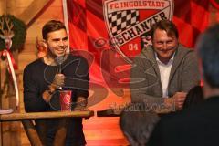 1. Bundesliga - Fußball - FC Ingolstadt 04 - großes Fantreffen in der Stiftlalm am Audi Sportpark - Fragenrunde Lukas Hinterseer (16, FCI) Cheftrainer Ralph Hasenhüttl (FCI)