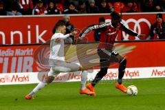 1. Bundesliga - Fußball - FC Ingolstadt 04 - SV Werder Bremen - Danny da Costa (21, FCI) uns Jannik Vestergaard (7, SV Werder Bremen)