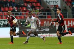 1. Bundesliga - Fußball - FC Ingolstadt 04 - 1. FSV Mainz 05 - Marvin Matip (34, FCI) und rechts Benjamin Hübner (5, FCI) Spurt