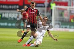 1. Bundesliga - Fußball - FC Ingolstadt 04 - Eintracht Frankfurt - Pascal Groß (10, FCI) und rechts Stefan Reinartz (7 Frankfurt)