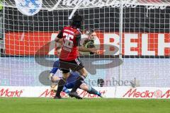 1. BL - Saison 2015/2016 - FC Ingolstadt 04 - Schalke 04 - Almog Cohen (#36 FC Ingolstadt 04) mit der Chance zum 3:0 Führungstreffer - Tor - Ralf Fährmann Torwart (1, Schalke) - Foto: Meyer Jürgen