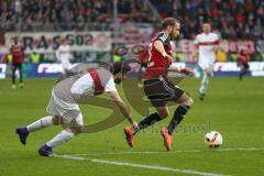 1. Bundesliga - Fußball - FC Ingolstadt 04 - VfB Stuttgart - Moritz Hartmann (9, FCI) und links Emiliano Insua (2 Stuttgart)