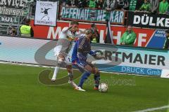 1. BL - Saison 2015/2016 - FC Ingolstadt 04 - Borussia Mönchengladbach - Ramazan Özcan (#1 FC Ingolstadt 04) klärt vor Hazard Thorgan #10 weiss Gladbach - Foto: Meyer Jürgen