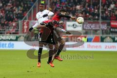 1. Bundesliga - Fußball - FC Ingolstadt 04 - 1. FSV Mainz 05 - Kampf um den Ball Roger de Oliveira Bernardo (8, FCI) und Benjamin Hübner (5, FCI)