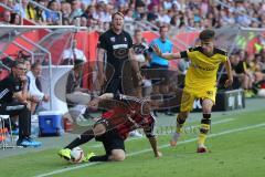 1. Bundesliga - Fußball - FC Ingolstadt 04 - Borussia Dortmund - Cheftrainer Ralph Hasenhüttl (FCI) mitte Pascal Groß (10, FCI) und rechts Julian Weigl (BVB 33)