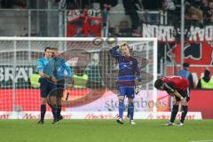 1. Bundesliga - Fußball - FC Ingolstadt 04 - Bayer 04 Leverkusen - Spiel ist aus Niederlage 0:1 Torwart Örjan Haskjard Nyland (26, FCI) Romain Brégerie (18, FCI)