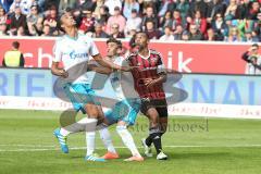 1. Bundesliga - Fußball - FC Ingolstadt 04 - FC Schalke 04 - Kampf um den Ball Joel Matip (Schalke 32) Júnior Caiçara (Schalke 3) Marvin Matip (34, FCI)