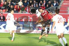 1. Bundesliga - Fußball - FC Ingolstadt 04 - FC Augsburg - Kopfballduell Thomas Pledl (30, FCI) gegen rechts Darío Lezcano (37, FCI)