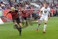 1. Bundesliga - Fußball - FC Ingolstadt 04 - Eintracht Frankfurt - Tobias Levels (28, FCI) gegen Luc Castaignos (30 Frankfurt)